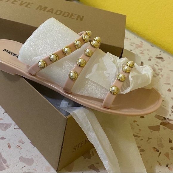 Steve‎ Madden New Size 9 Yalsa Blush Pink Pearl Embellishment Jelly Flat Sandals - Picture 4 of 6